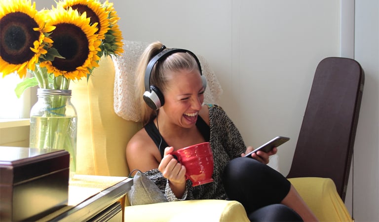 SR450 female listening